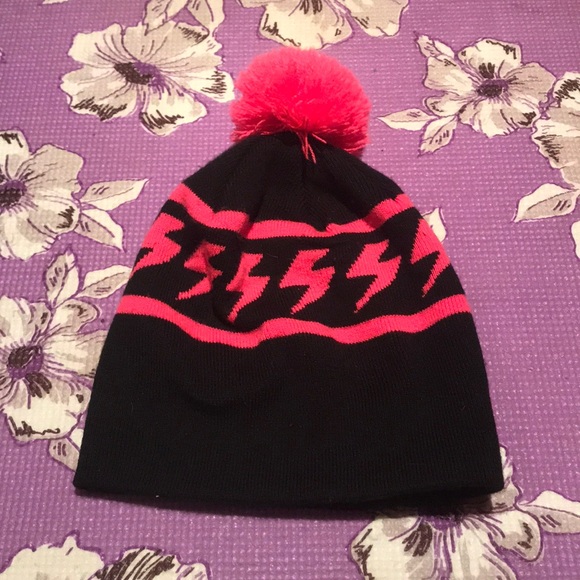 ⚡️ THREE FOR $25 🌟Pink Lightning Bolt toque ⚡️ - Picture 1 of 2